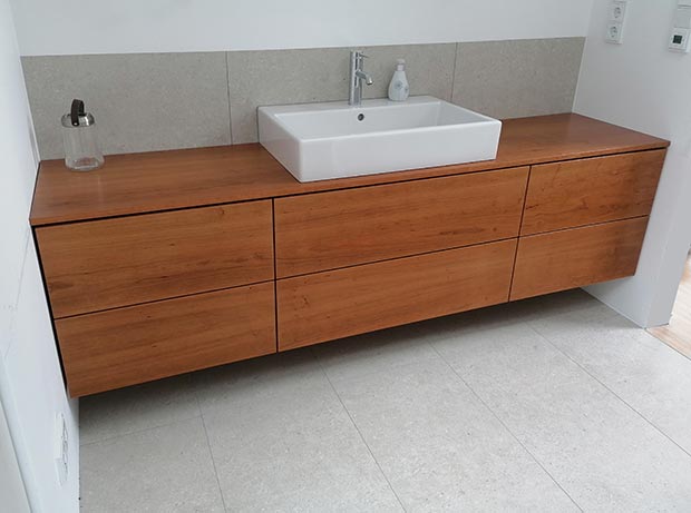 Badezimmermöbel vom Schreiner