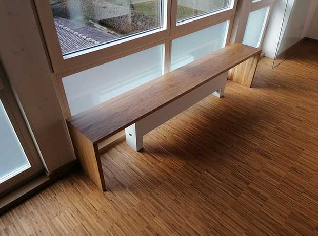 Ofenbank aus Holz vom Schreiner